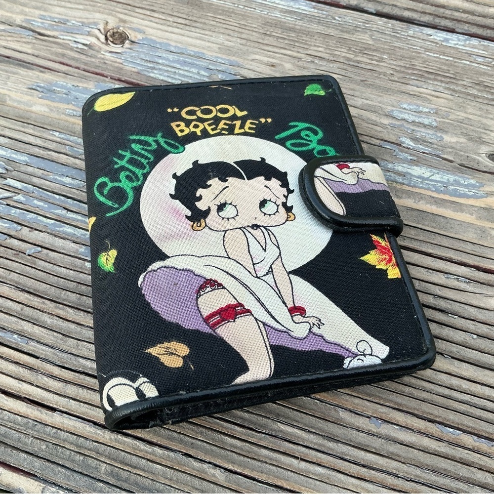 Black Betty Boop Small Black Multi Color Bifold Wallet